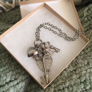 Charm necklace with key assortment 26”